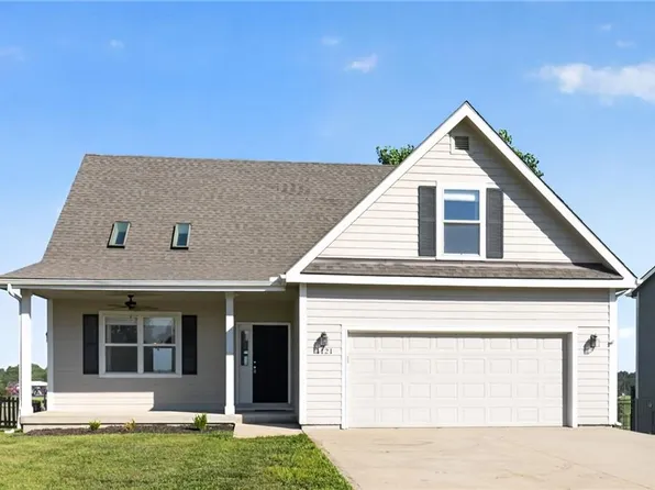 1121 Peach St, Eudora, KS 66025