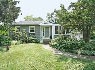 15W677 81st St, Burr Ridge, IL 60527