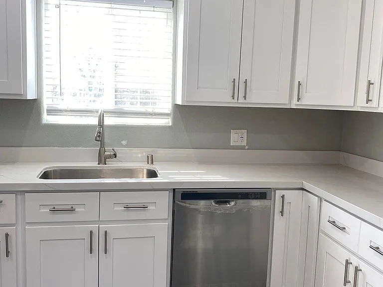 10895 New Ave — Photo 1