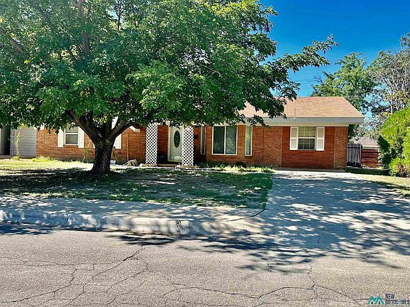 3rd image of 3106 Bandolina Ave