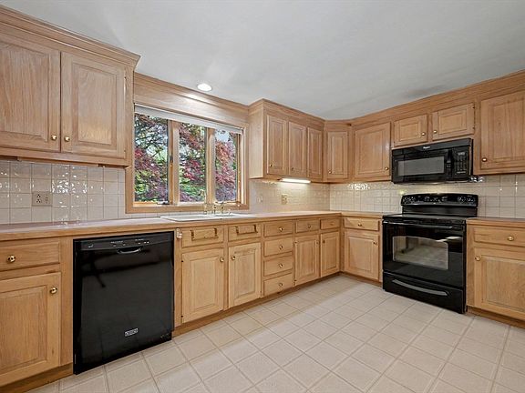 2nd image of 26 Arlington Rd