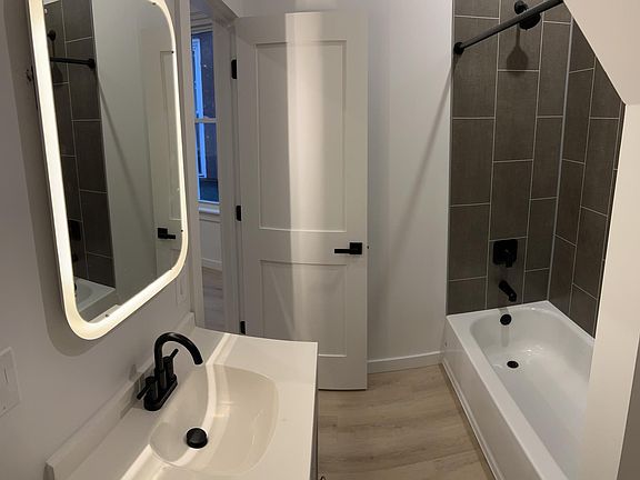 3rd image of 5016 Hazel Ave Floor 1