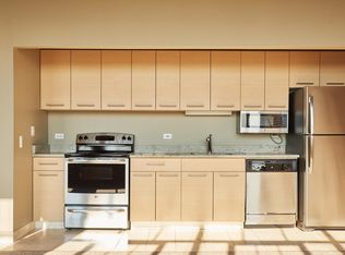 915 W Huron St #304, Chicago, IL 60642