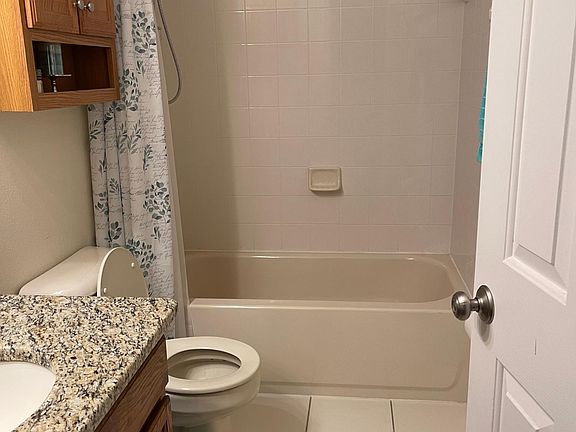 4th image of 12718 Country Brook Ln