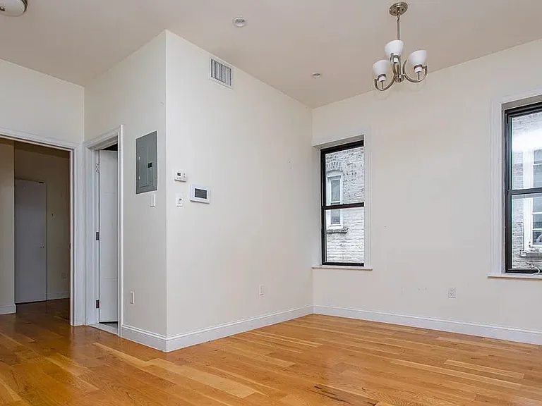 303 Woodbine St #2F — Photo 2