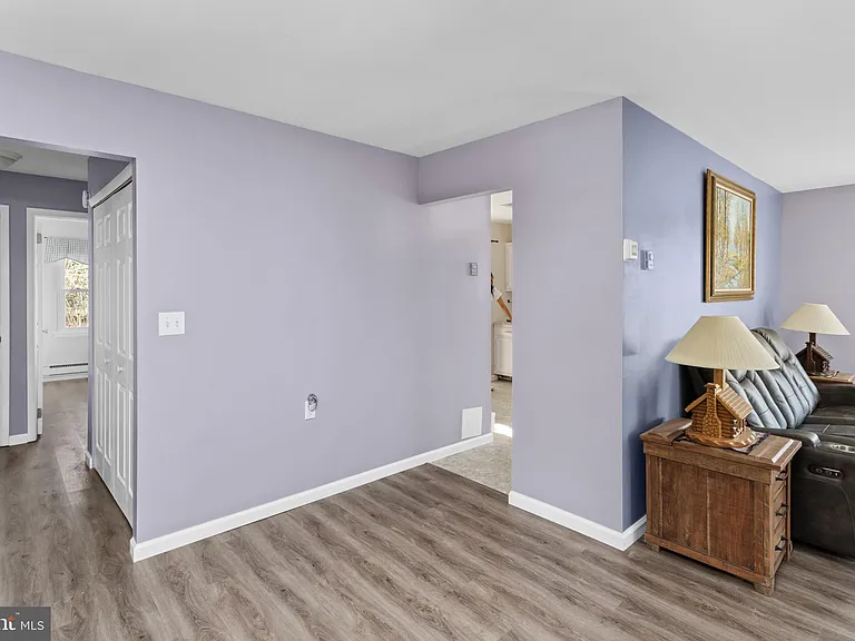 224 Huntington Dr — Photo 13