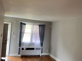 2727 E Hoffman St, Baltimore, MD 21213