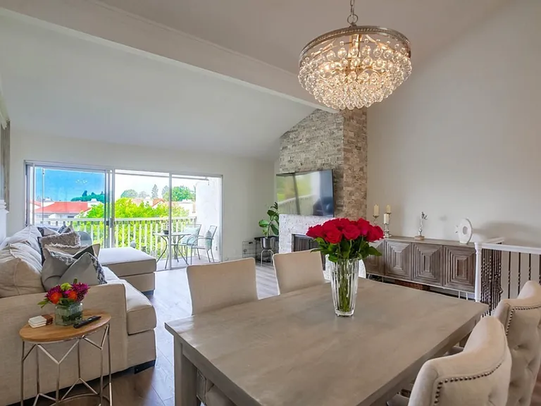 901 Caminito Estrada #C — Photo 4