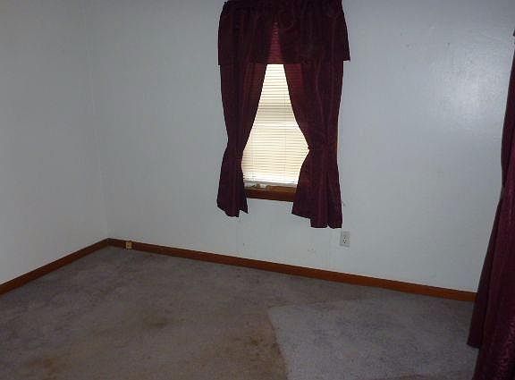 4th image of 2312 Longfellow St