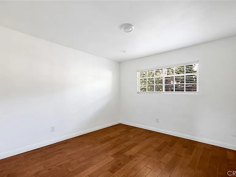 7044 White Oak Ave — Photo 23
