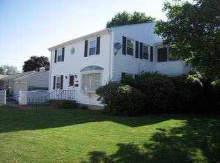 404 Dover Ave FLOOR 1, East Providence, RI 02914