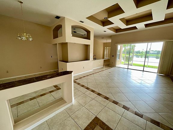 5th image of 1704 Goosecross Ct