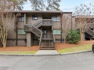 800 Saint Andrews Dr UNIT 202, Pinehurst, NC 28374