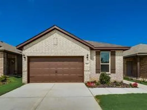 1002 Pecos St, Aubrey, TX 76227