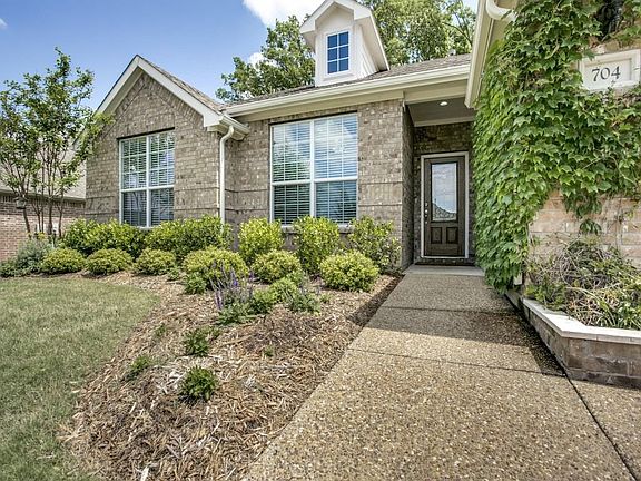 2nd image of 704 Peterhouse Dr