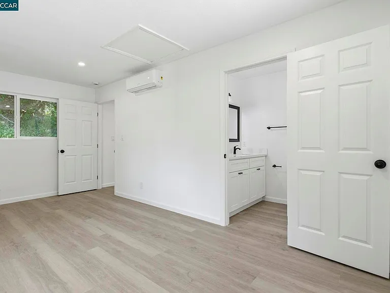 2836 Kilkare Rd — Photo 22