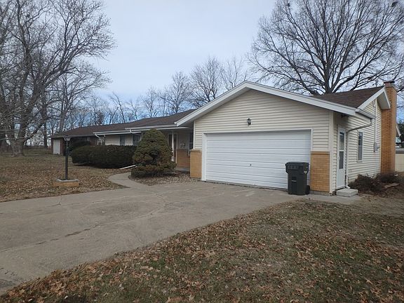 2nd image of 6 Cobblestone Ln