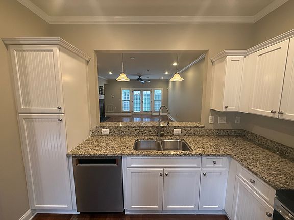 Kitchen to living room