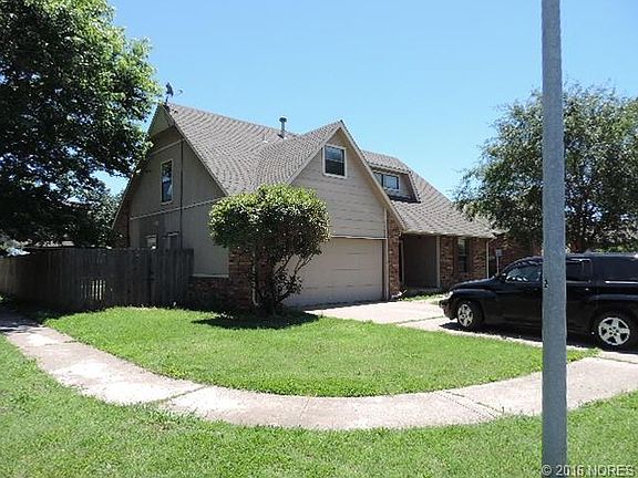 2nd image of 13619 S Nyssa Ct E