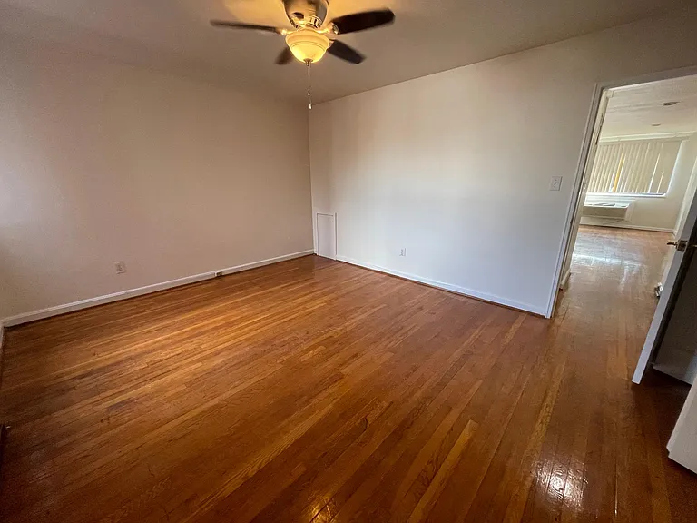 408 Independence Ave SE #204 — Photo 10