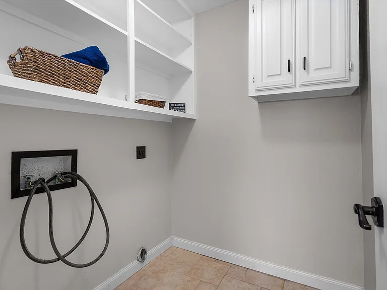 2121 Sunrise Trl — Photo 33