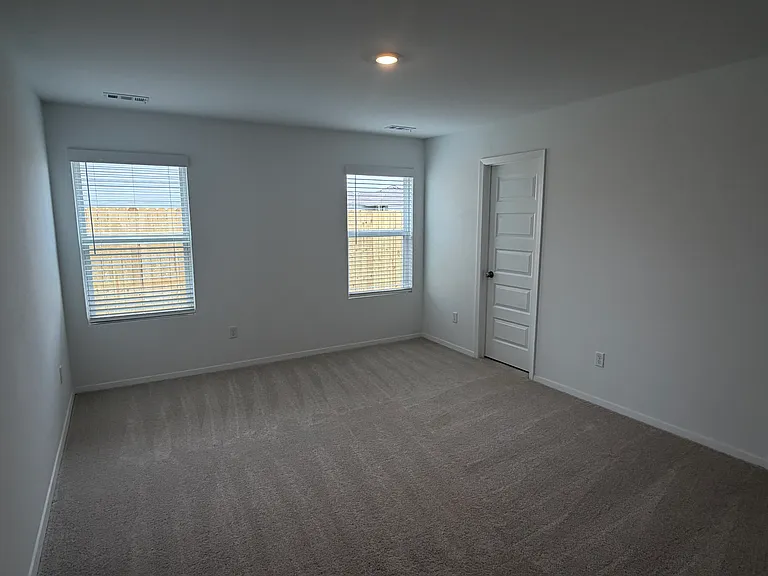 2708 Major St — Photo 9
