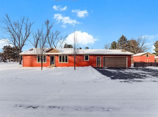 505 Quinlan Ave N, Lakeland, MN 55043