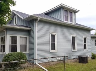 1303 10th St S, La Crosse, WI 54601