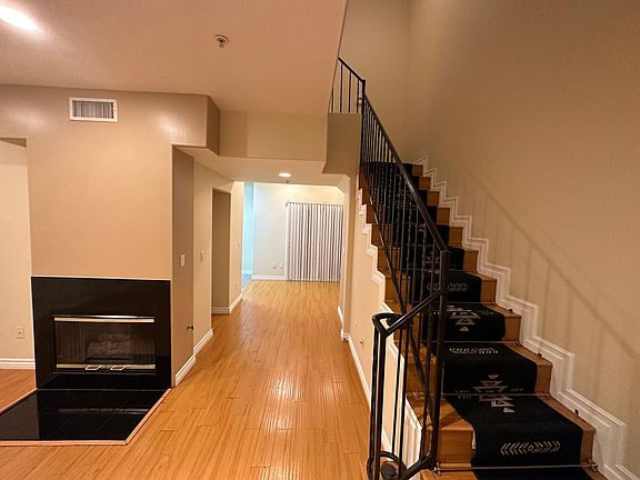 4th image of 1224 Stanley Ave Unit 6