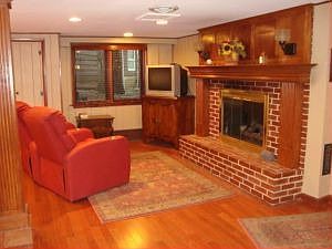 3rd image of 943 Sunset View Dr