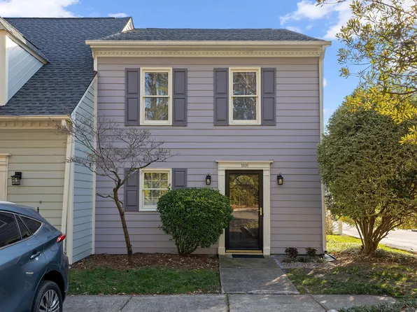 1900 Township Cir, Raleigh, NC 27609