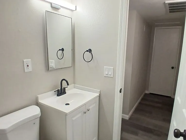 455 W Orange Ave — Photo 10