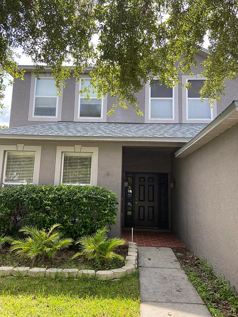 4 bed, 2.5 bath, 2380 sqft, $2,800 — Photo 1