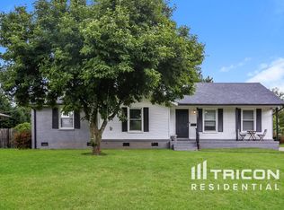 4021 Sudbury Rd, Charlotte, NC 28205