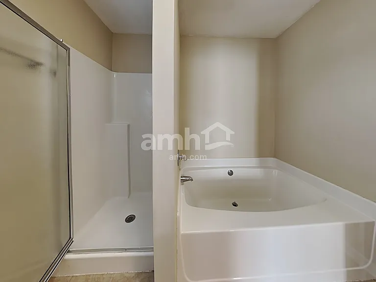 1605 Glenn Meade Dr — Photo 12