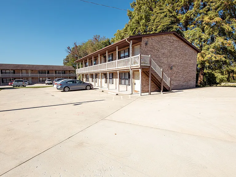 Shadow Ridge Apartments — Photo 22