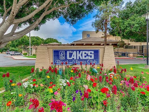 The Infamous Lakes Community in Tempe!