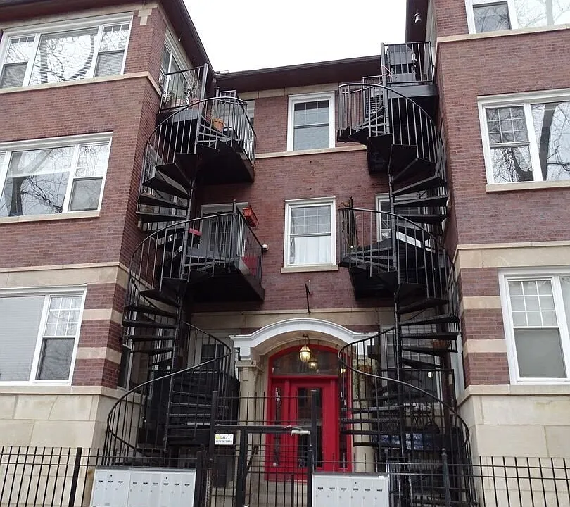 5123 N Kenmore Ave #104