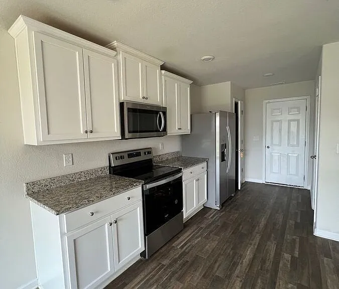 608 Frosty Way — Photo 10