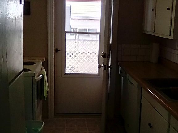 5th image of 707 N Ash St