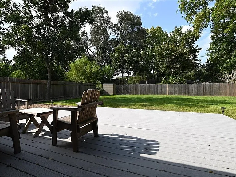 5846 Ettrick Dr — Photo 16