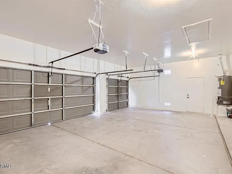658 E Ranch Rd — Photo 24
