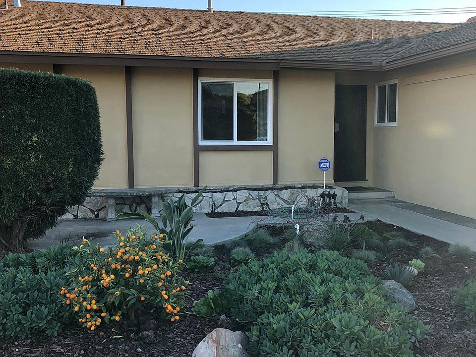 2nd image of 9480 Lotus Dr