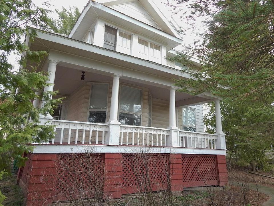 1st image of 903 Prospect Ave