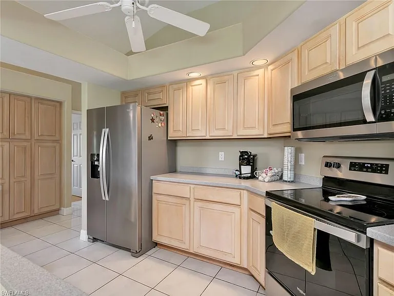 2031 Teagarden Ln — Photo 14