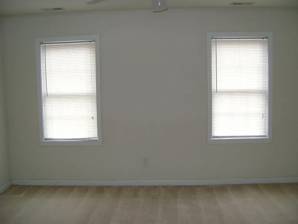 2 bed, 972 sqft, $1,450 — Photo 3
