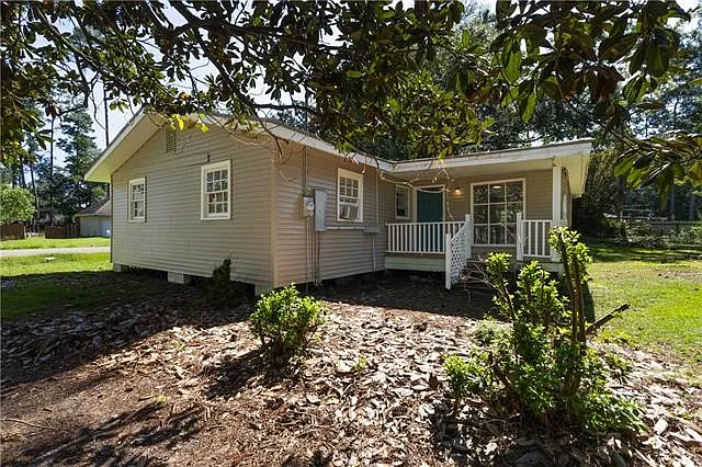 59086 Dogwood Ln — Photo 1