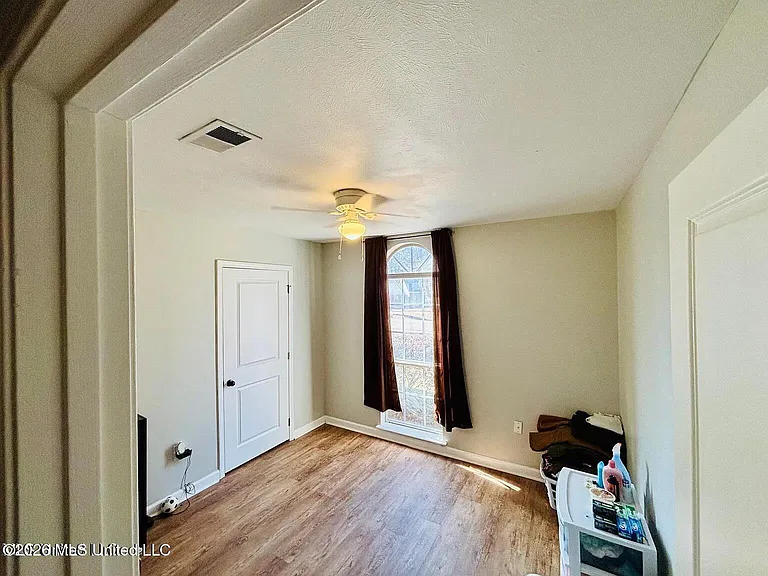 543 Traceview Rd — Photo 8