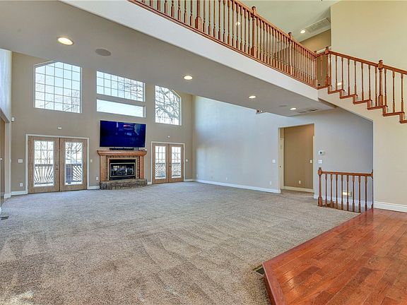 2nd image of 495 Shady Oak Ln