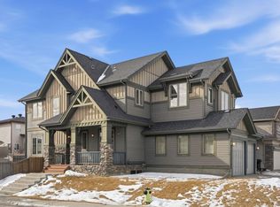 595 Panamount Blvd NW, Calgary, AB T3K0H5